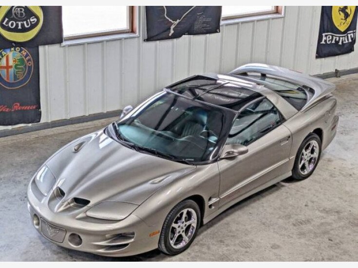 Thumbnail Photo undefined for 2000 Pontiac Firebird